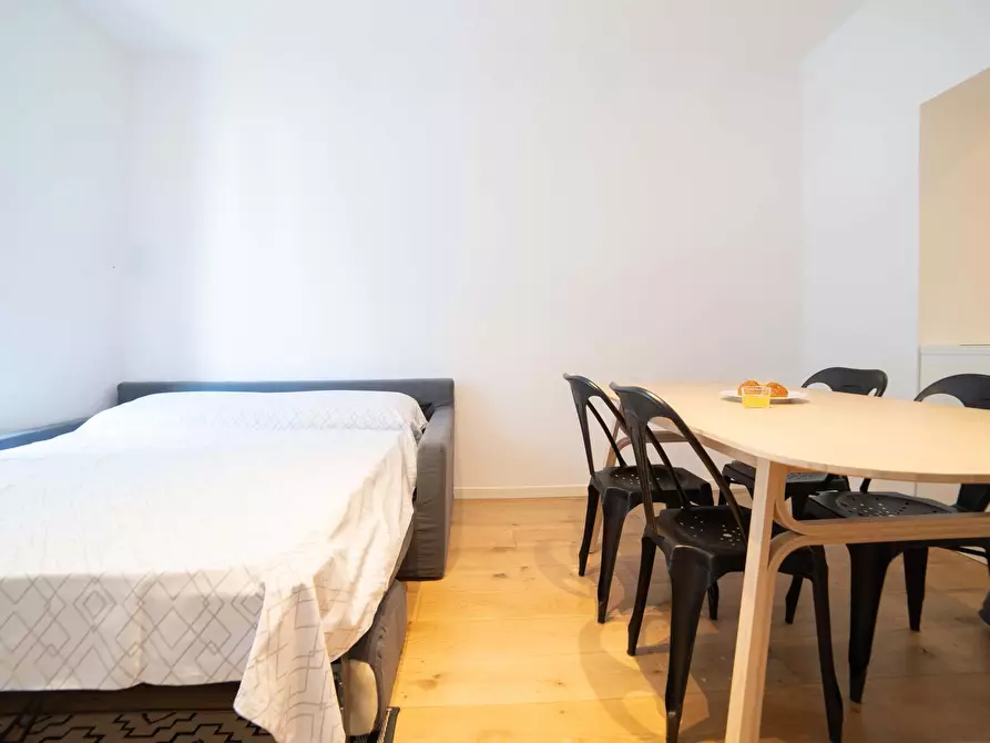 Immagine 15 di Appartamento in affitto  in Via Luigi Canonica91 a Milano