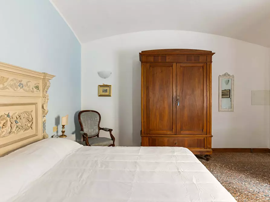 Immagine 17 di Appartamento in affitto  in Via San Mamolo3 a Bologna