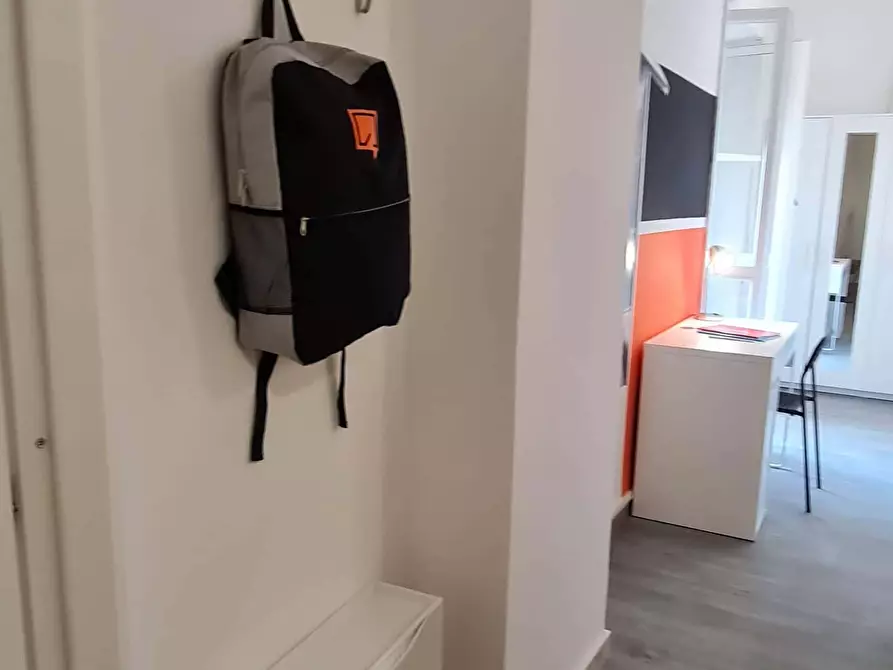 Immagine 2 di Camera in affitto  in Lungotevere di Pietra Papa61 a Roma