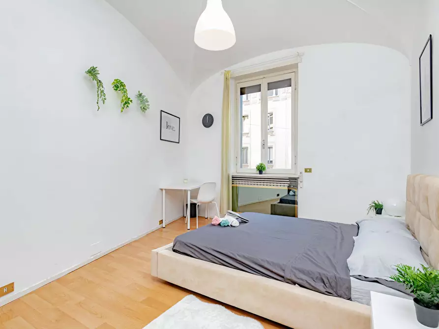 Immagine 3 di Camera in affitto  in Via Cesare Battisti13 a Milano