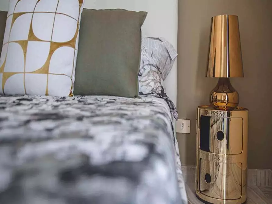 Immagine 4 di Camera in affitto  in Viale Nazario Sauro4 a Milano