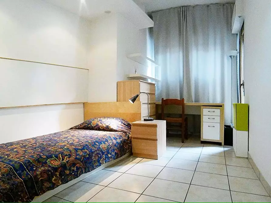 Immagine 1 di Camera in affitto  in Viale dello Scalo S. Lorenzo61 a Roma
