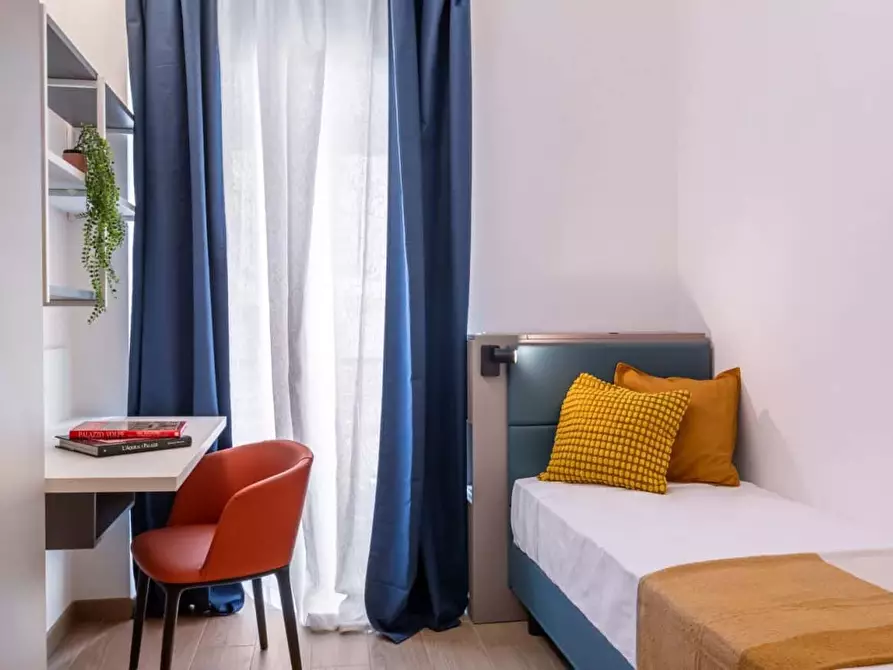 Immagine 5 di Appartamento in affitto  in Via Cavour238 a Roma