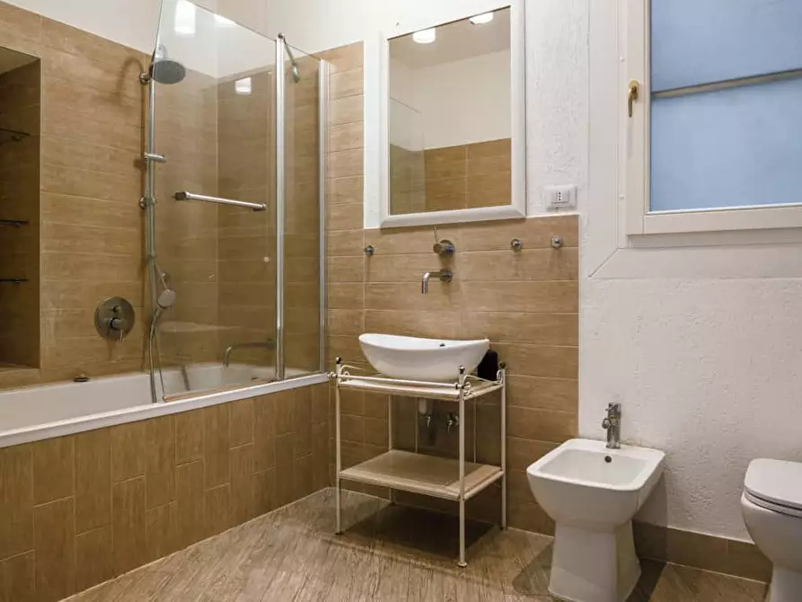 Immagine 14 di Camera in affitto  in Piazza Umanitaria2 a Milano