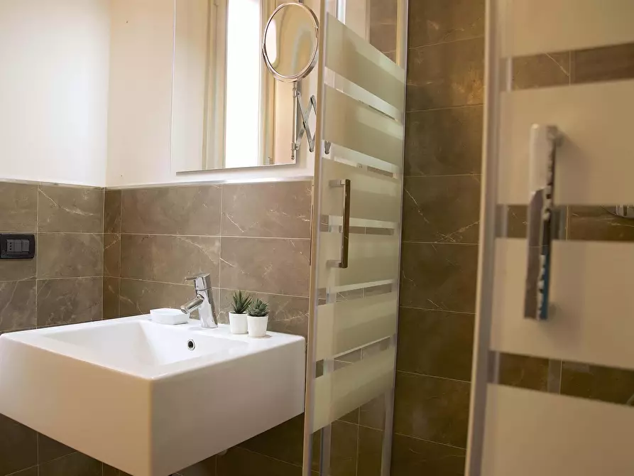 Immagine 5 di Camera in affitto  in Via Marsili2 a Bologna