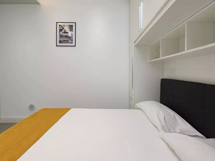 Immagine 11 di Appartamento in affitto  in Via della Moscova27 a Milano