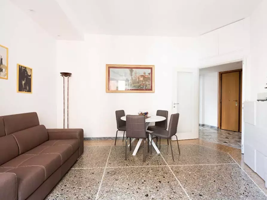 Immagine 10 di Appartamento in affitto  in Via Macedonia30 a Roma