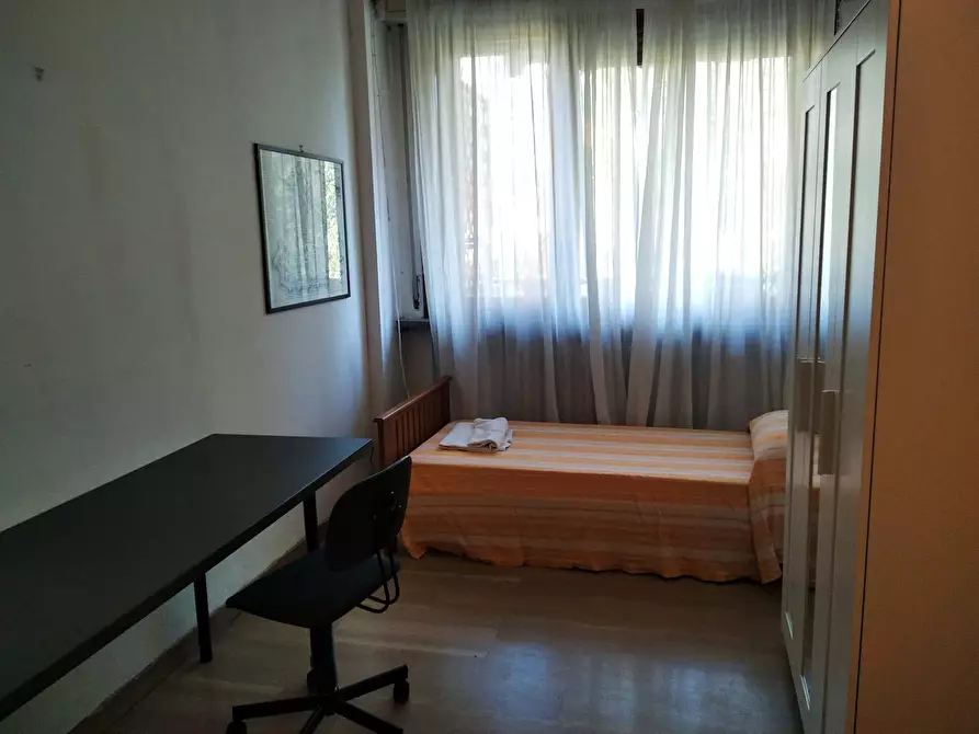 Immagine 4 di Camera in affitto  in Via Ercolano a Milano