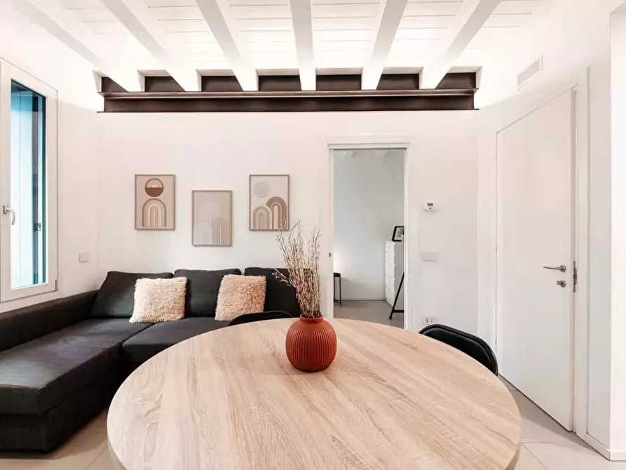 Immagine 2 di Appartamento in affitto  in Piazza Giovanni Amendola11 a Como