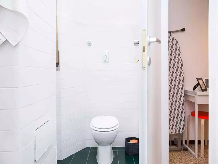 Immagine 17 di Camera in affitto  in Viale Carlo Espinasse12 a Milano