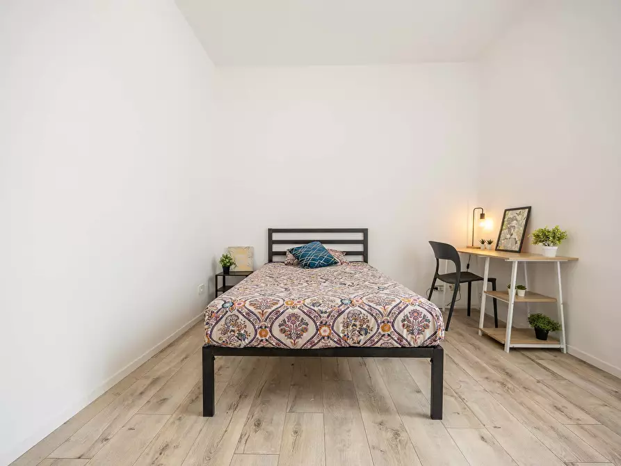 Immagine 2 di Camera in affitto  in Via Don Bosco27 a Milano