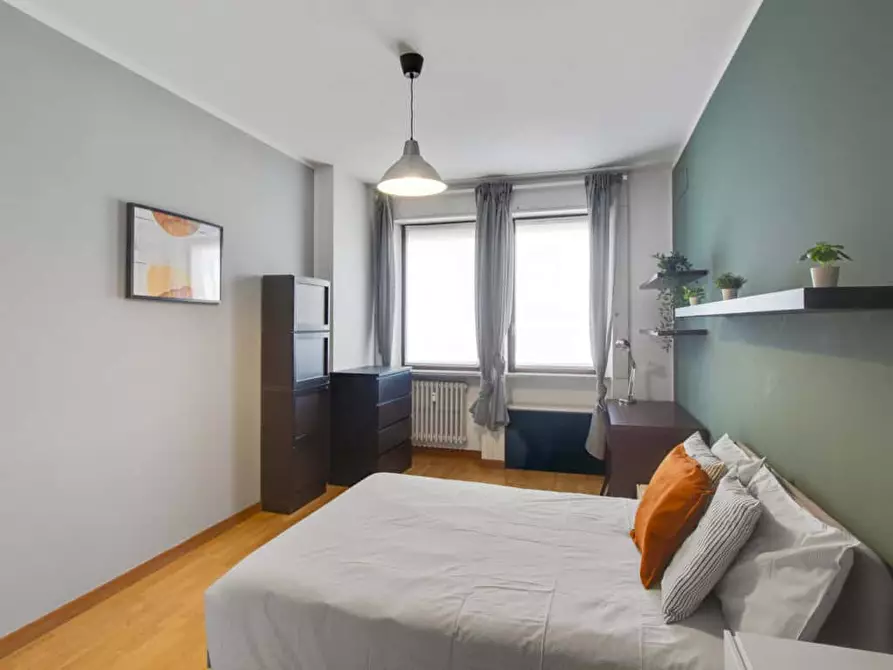 Immagine 1 di Camera in affitto  in Via Egadi7 a Milano