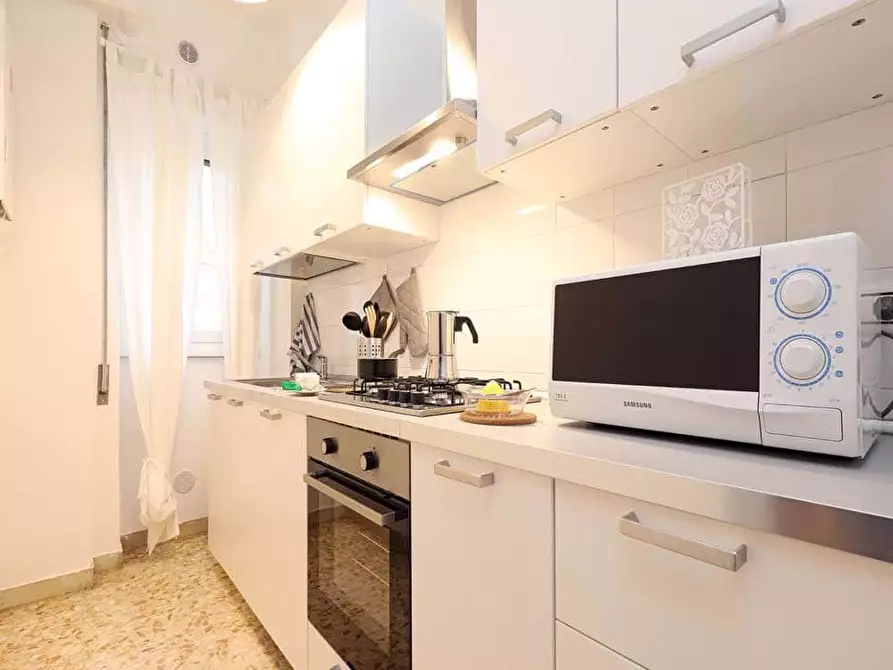 Immagine 7 di Camera in affitto  in Via Oderisi da Gubbio198 a Roma