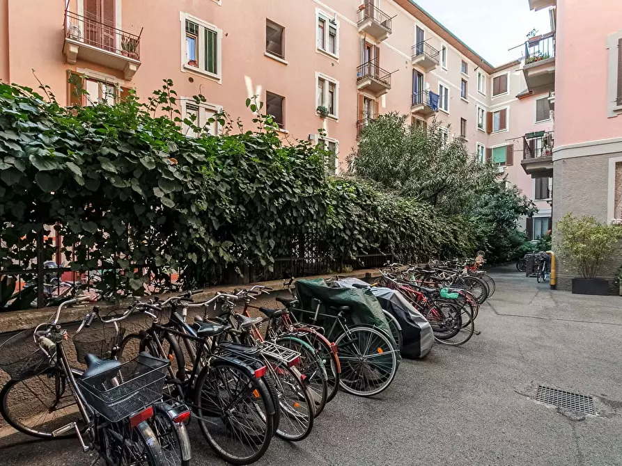 Immagine 6 di Appartamento in affitto  in Via Monviso35 a Milano