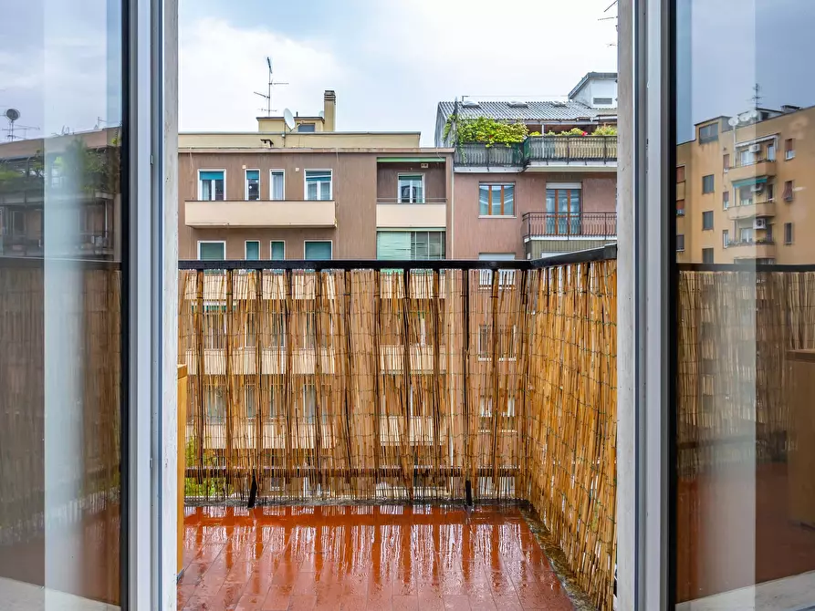 Immagine 15 di Appartamento in affitto  in Via Giovanni da Procida21 a Milano