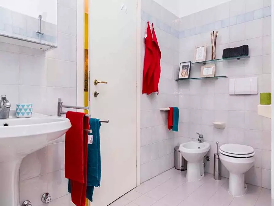 Immagine 24 di Camera in affitto  in Viale Monte Santo8 a Milano