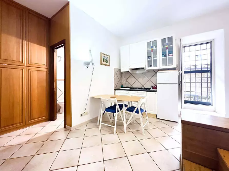 Immagine 15 di Appartamento in affitto  in Via Modica2 a Roma