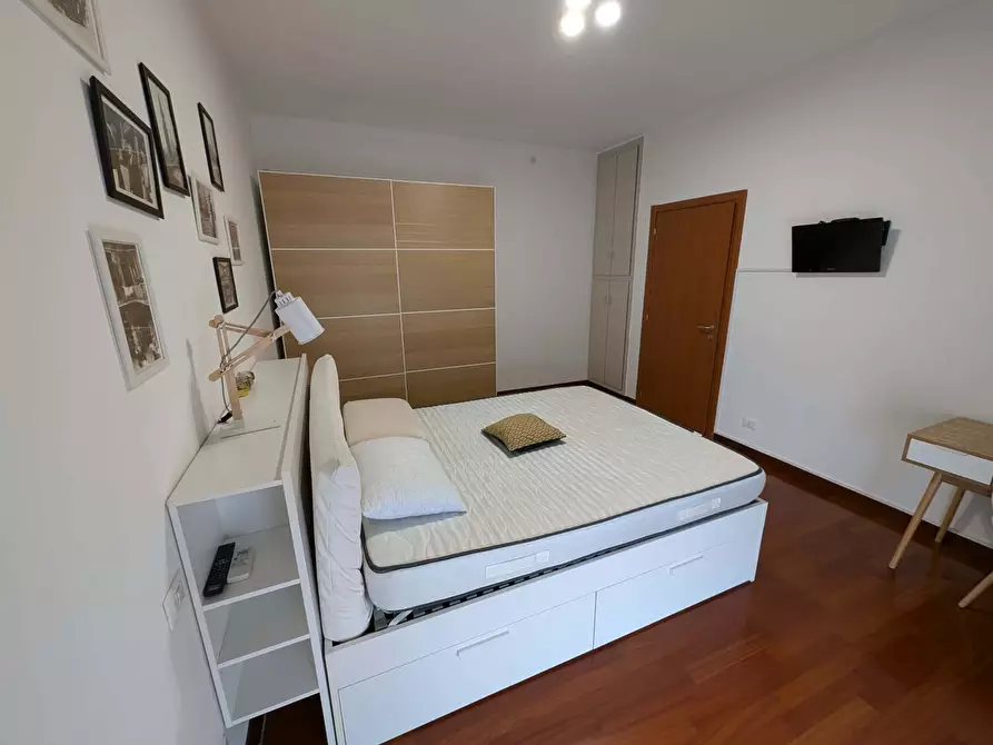 Immagine 8 di Appartamento in affitto  in Viale Lucania15 a Milano