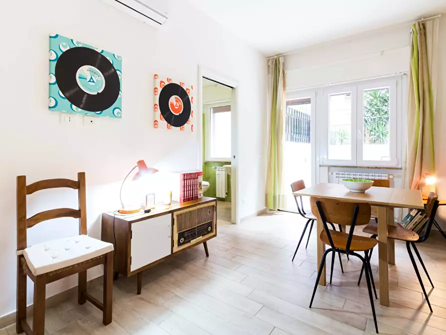 Immagine 12 di Appartamento in affitto  in Via del Fornetto79 a Roma