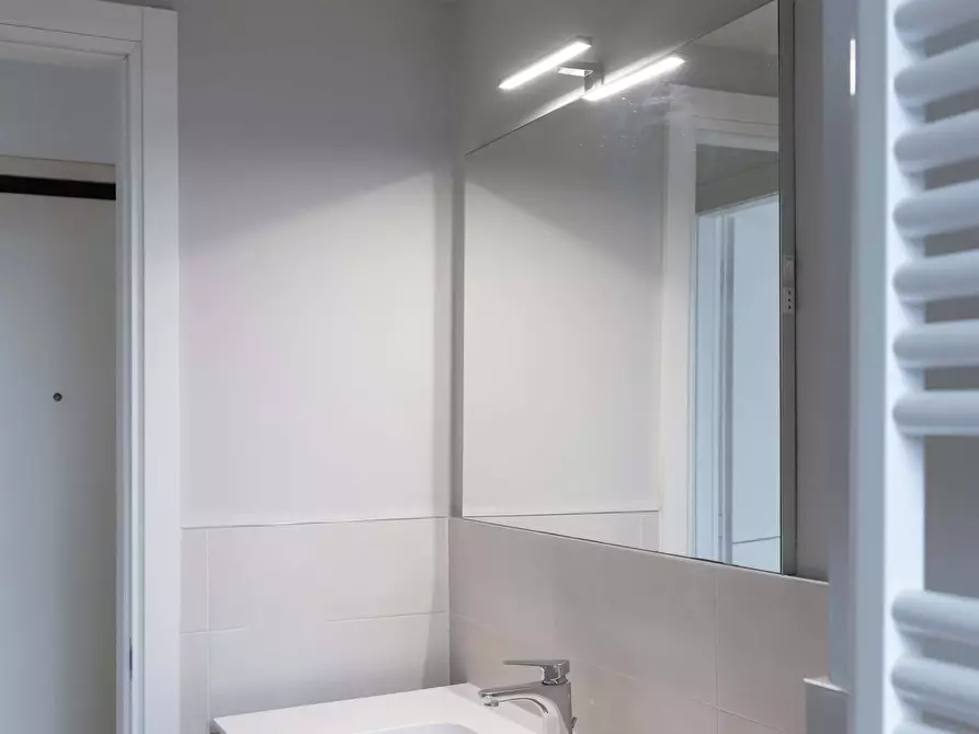 Immagine 10 di Appartamento in affitto  in Alzaia Naviglio Pavese144 a Milano