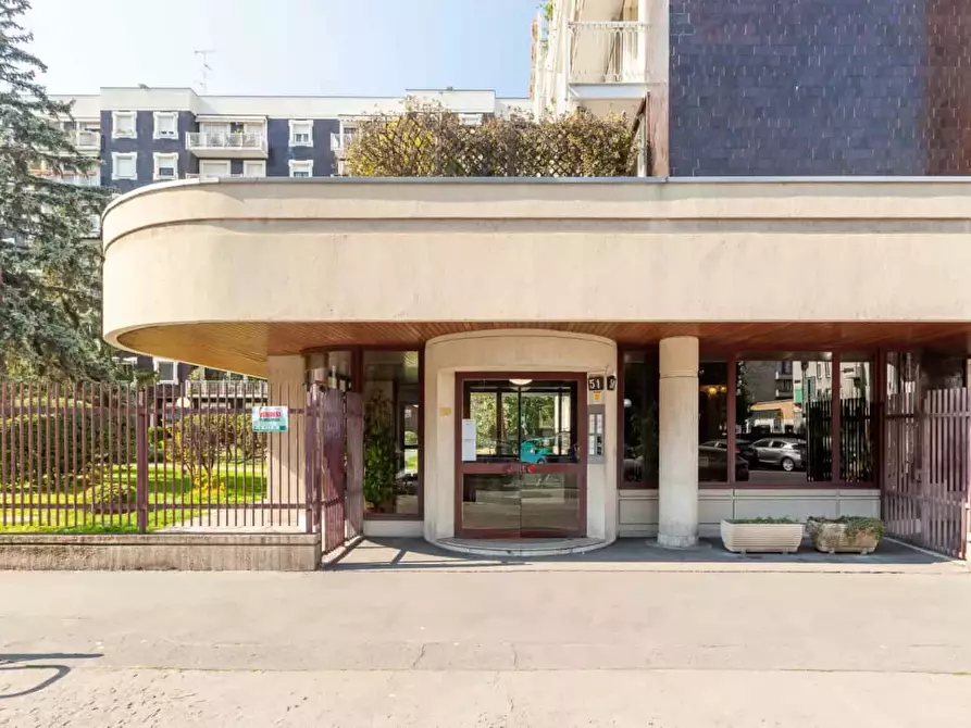 Immagine 42 di Appartamento in affitto  in Via Friuli51 a Milano