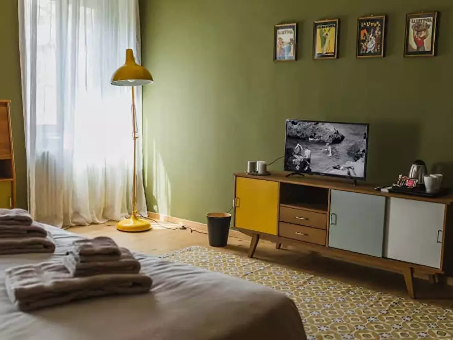 Immagine 39 di Appartamento in affitto  in Piazza Attilio Hortis7 a Trieste