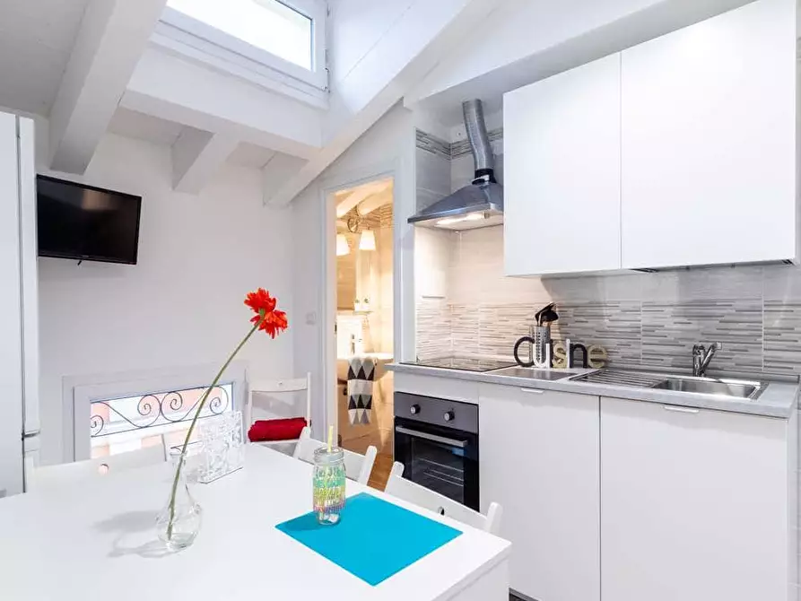 Immagine 9 di Camera in affitto  in Viale Alfredo Oriani26 a Bologna