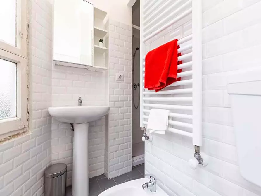 Immagine 11 di Camera in affitto  in Via Paolo Bassi22 a Milano