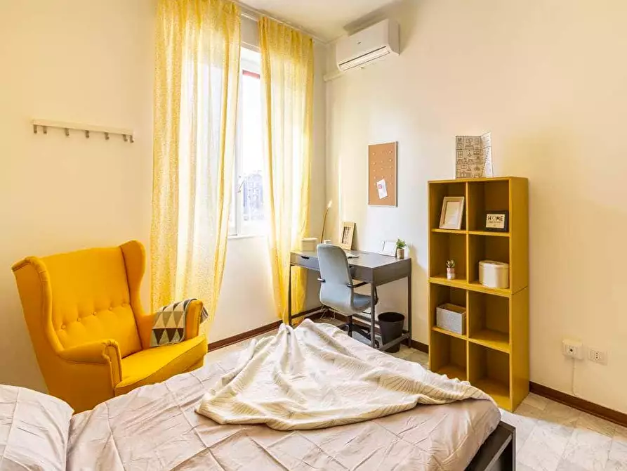 Immagine 4 di Camera in affitto  in Viale Lucania30 a Milano