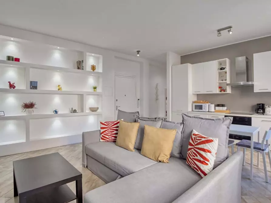 Immagine 1 di Appartamento in affitto  in Via Lazzaro Spallanzani36 a Milano
