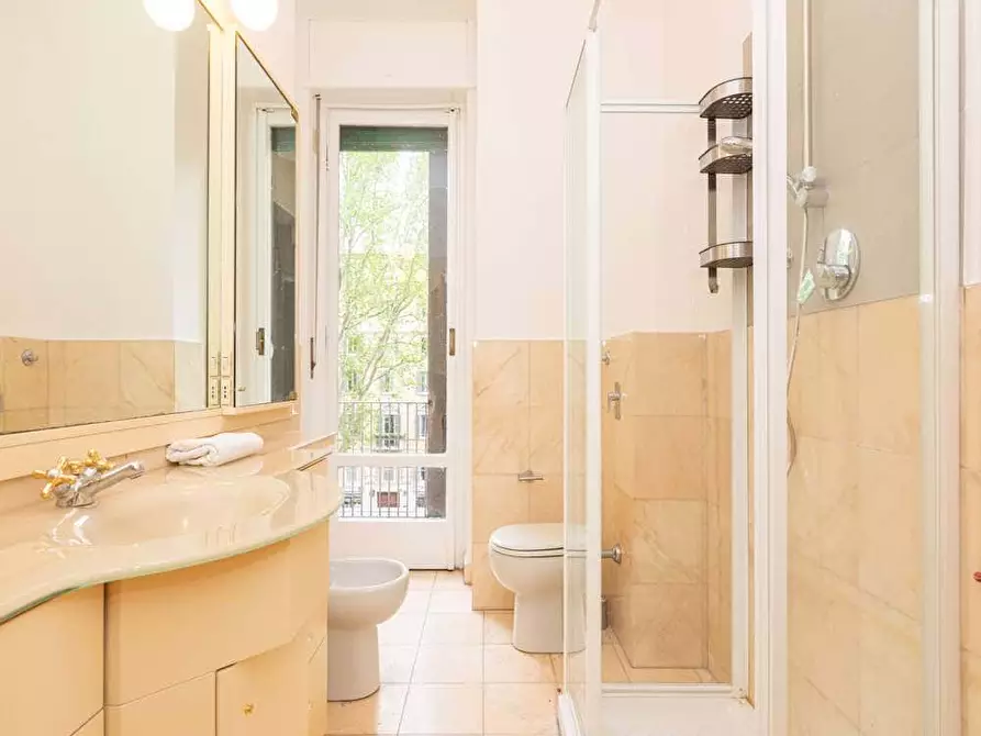 Immagine 37 di Camera in affitto  in Viale Emilio Caldara46 a Milano