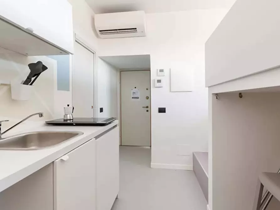 Immagine 4 di Appartamento in affitto  in Corso Magenta25 a Milano