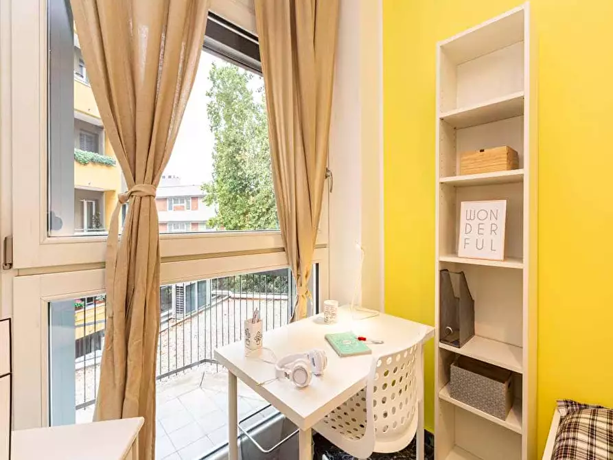 Immagine 3 di Camera in affitto  in Corso Vercelli25 a Milano