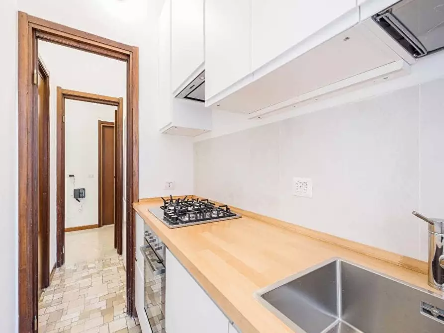 Immagine 19 di Camera in affitto  in Via Pontaccio23 a Milano