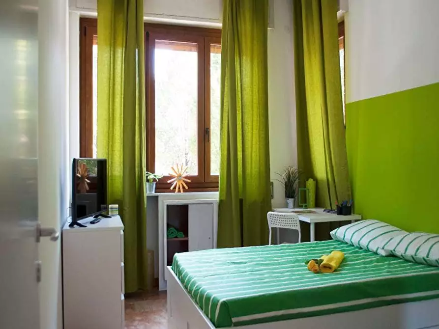 Immagine 4 di Camera in affitto  in Via Bassini19 a Milano