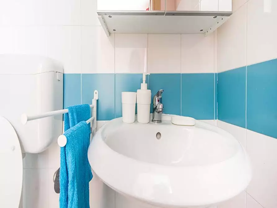 Immagine 5 di Camera in affitto  in Viale Monza158 a Milano