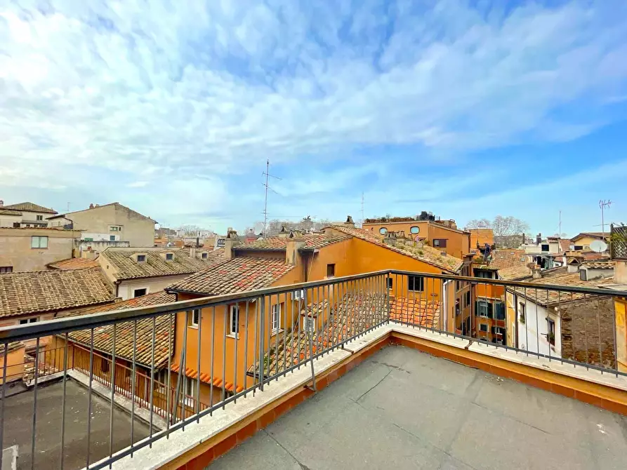 Immagine 9 di Appartamento in affitto  in Vicolo della Palomba20 a Roma