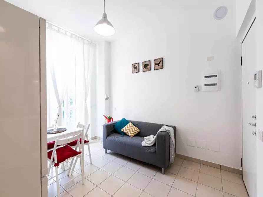 Immagine 24 di Camera in affitto  in Via Gardone5 a Milano