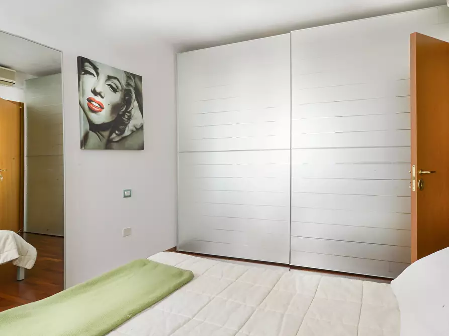 Immagine 13 di Appartamento in affitto  in Via Emilia Levante43 a Bologna