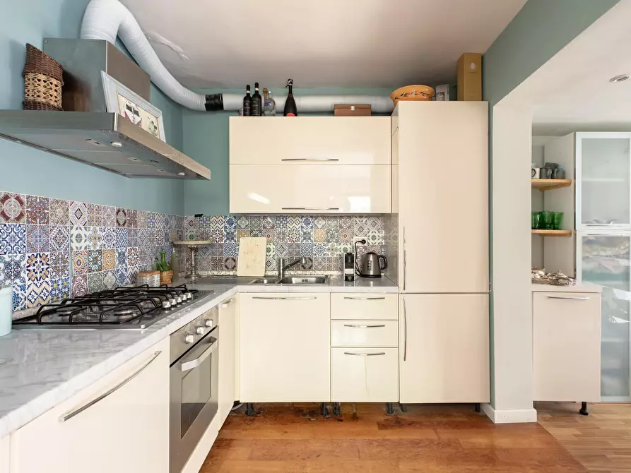 Immagine 10 di Appartamento in affitto  in Via della Camilluccia741 a Roma