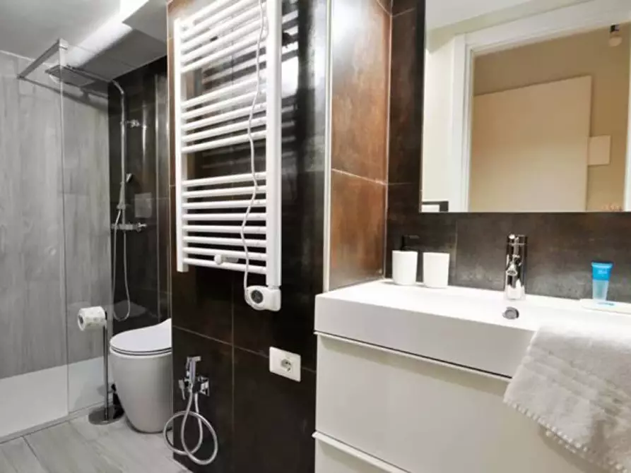 Immagine 18 di Appartamento in affitto  in Via Graziano39 a Milano