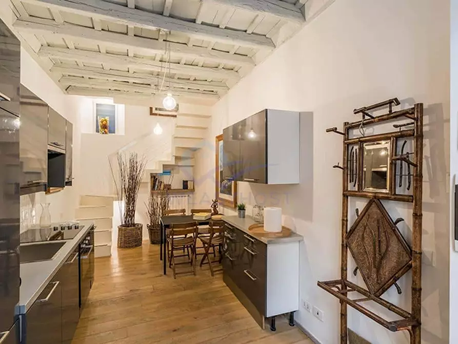 Immagine 6 di Appartamento in affitto  in Via Di Ponte Sisto72 a Roma