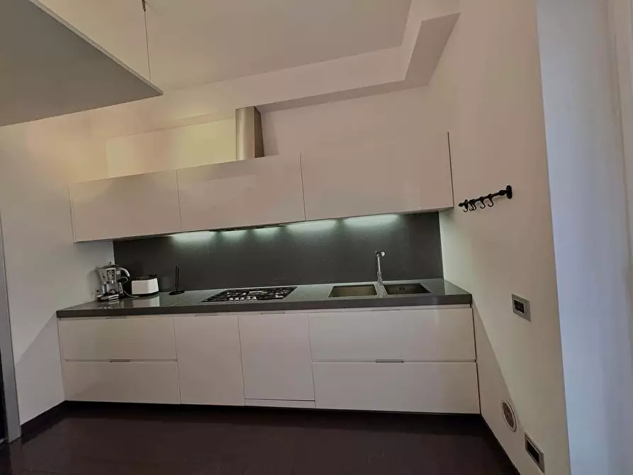 Immagine 9 di Camera in affitto  in Via Giosuè Carducci21 a Milano