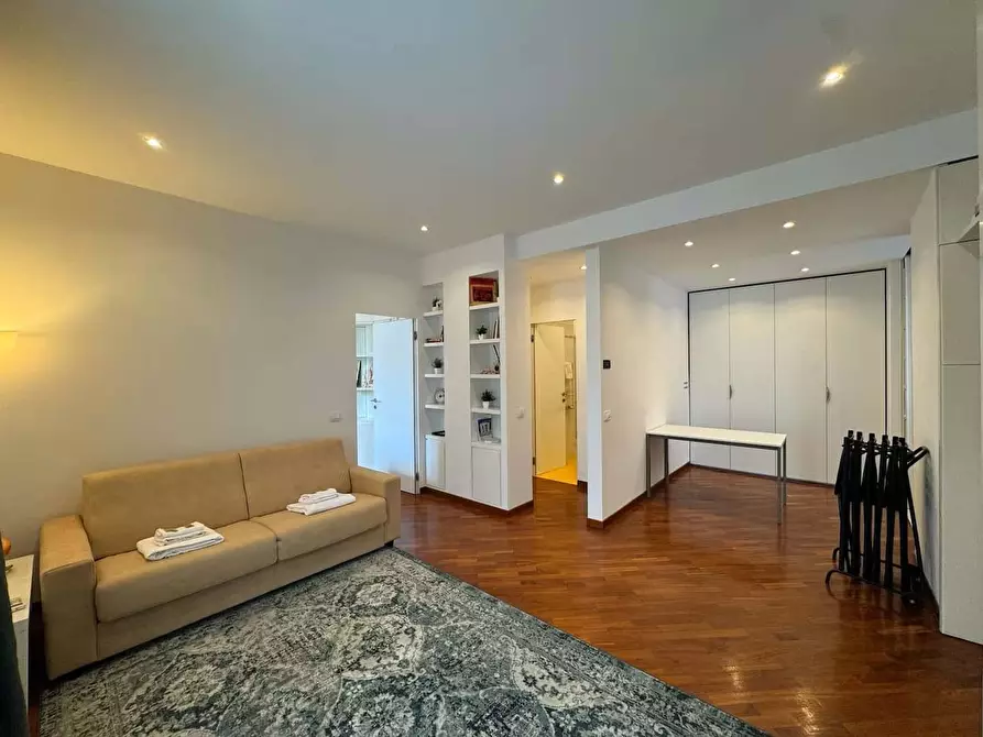 Immagine 3 di Appartamento in affitto  in Via la Spezia55 a Roma