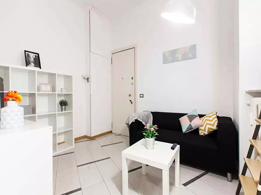 Immagine 17 di Camera in affitto  in Via Col Moschin1 a Milano