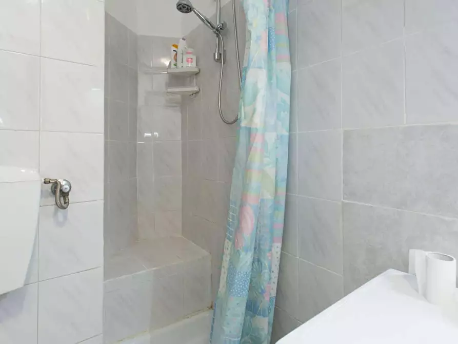 Immagine 6 di Camera in affitto  in Via Neera a Milano