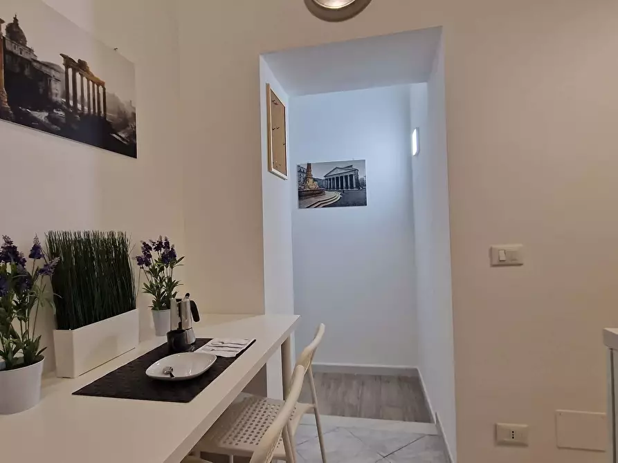 Immagine 18 di Camera in affitto  in Via in Selci54 a Roma