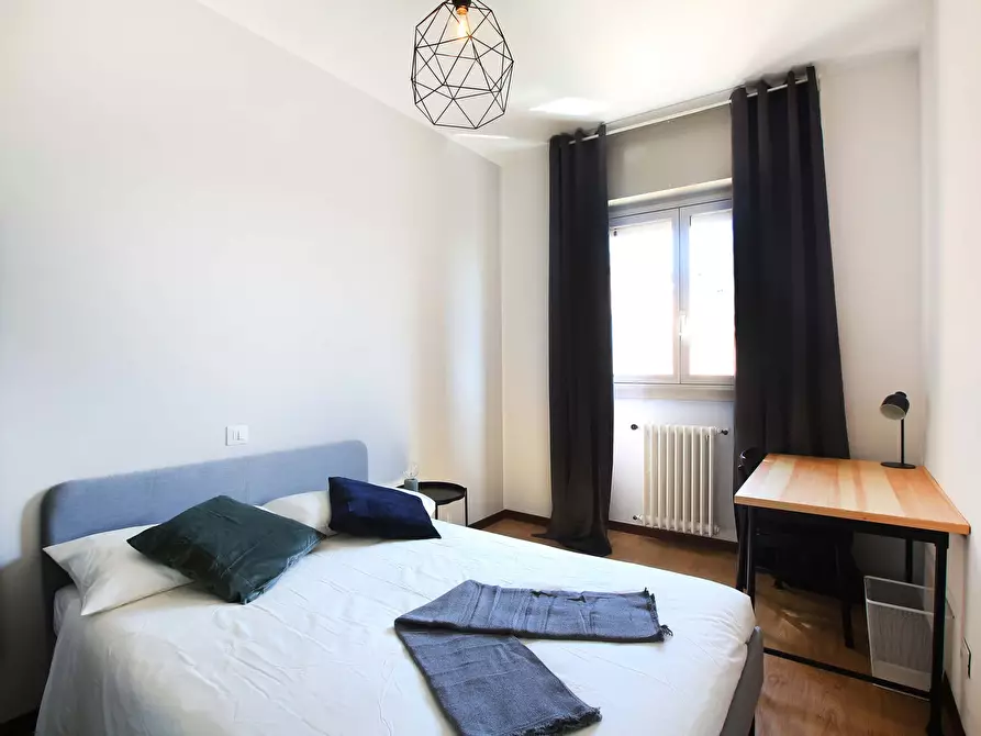 Immagine 6 di Camera in affitto  in Via Benjamin Constant2 a Milano
