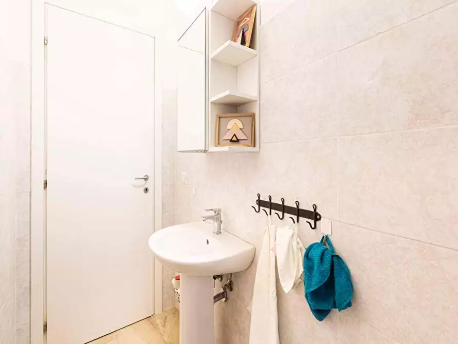 Immagine 15 di Camera in affitto  in Corso Vercelli25 a Milano