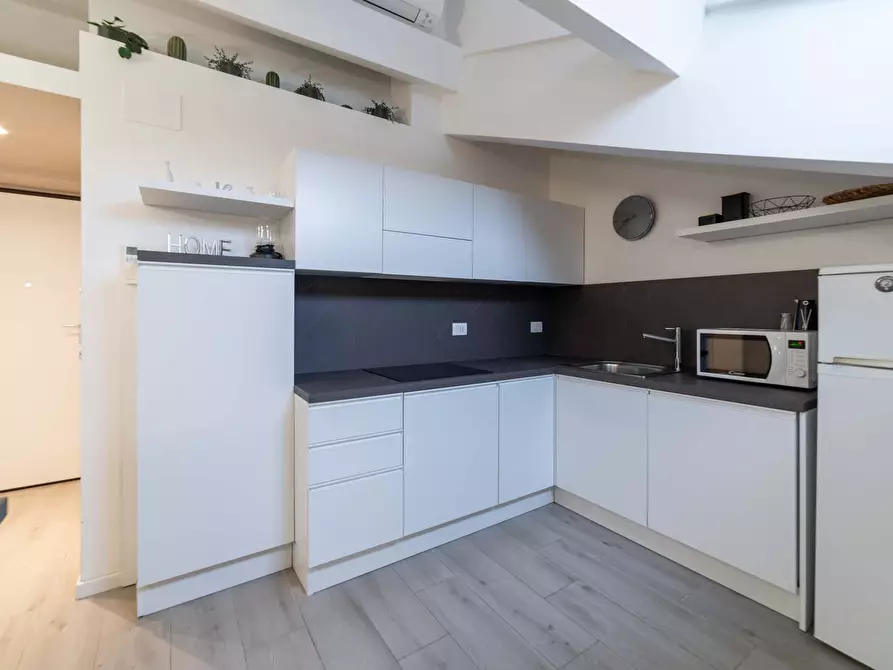 Immagine 8 di Appartamento in affitto  in Via Adige17 a Milano